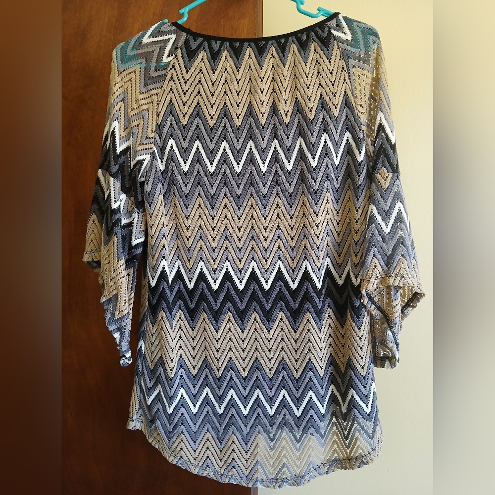 Blouse - Picture 3 of 4